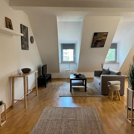 Boho Apartment In Der Stadtmitte Лар Экстерьер фото