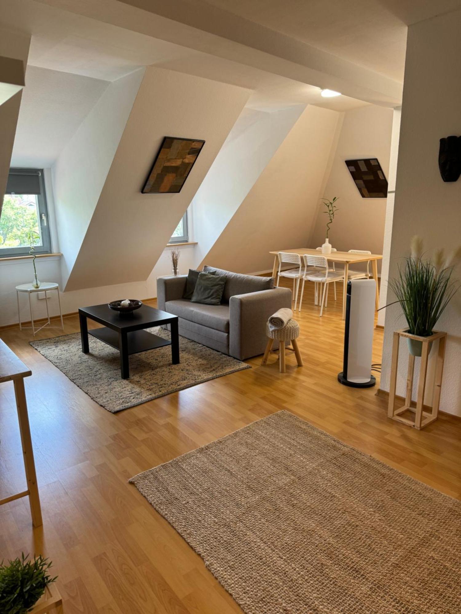 Boho Apartment In Der Stadtmitte Лар Экстерьер фото